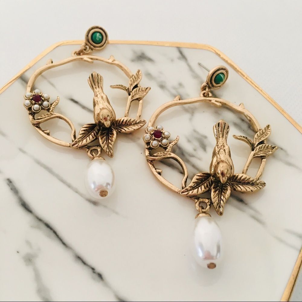 Vintage Inspired Bird Flowers Leaves Faux Pearl Hoop Earrings NWT - Picture 3 of 8